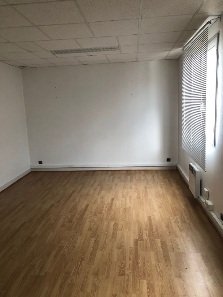 Bureau Saint-Avertin 142m² Location bureau Saint-Avertin Indre-et-Loire OLBUR2113738 5
